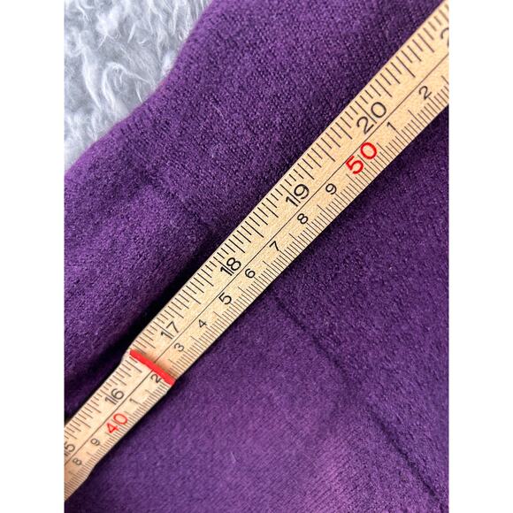 Neiman Marcus Exclusive Purple Merino Wool Sweater Made in Scotland Small/Medium - Picture 6 of 6